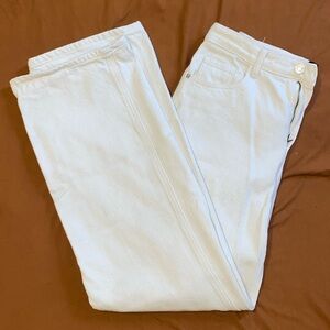 Crème Wide Legged Jeans